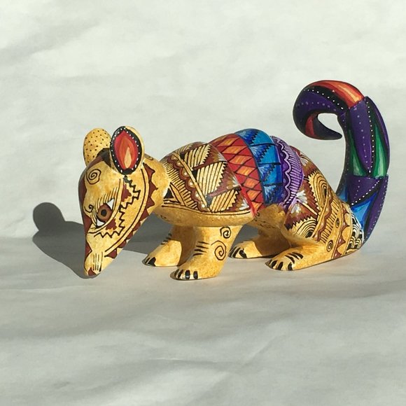 Hand Carved and Painted Armadillo Alebrije. - Picture 8 of 14